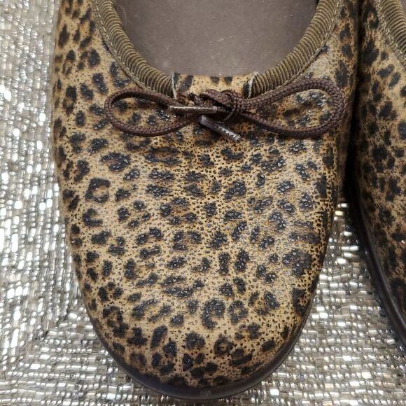 MUNRO AMERICAN Leopard Wedge Slip On Walking Shoes - Size 9 - Picture 4 of 8